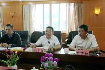 毛建橋主持召開創(chuàng)文工作專題會(huì)議并率隊(duì)現(xiàn)場(chǎng)督查組張商貿(mào)